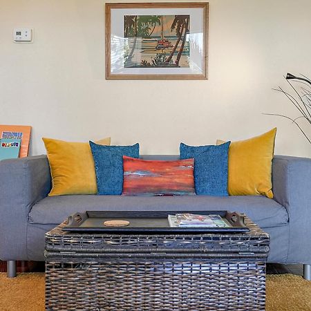Wine-Dine-Sunshine Cozy Flat In The Heart Of Dtsp Vila São Petersburgo Exterior foto